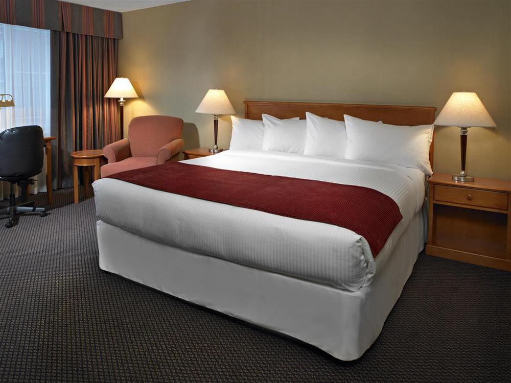 โคสต์ เอ็ดมอนตัน พลาซ่า โฮเทล บาย เอพีเอ Hotel เอดมันตัน ห้อง รูปภาพ