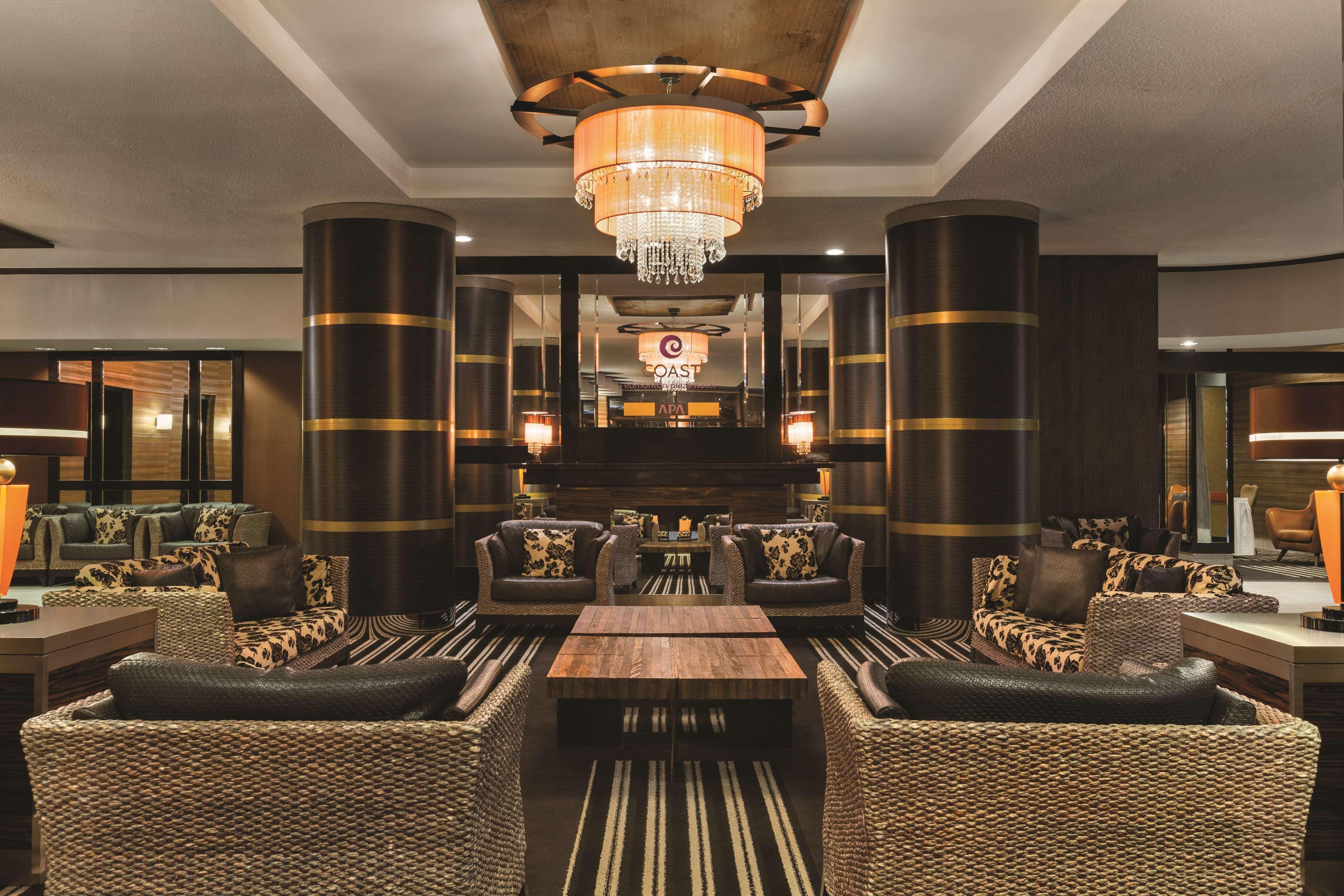 โคสต์ เอ็ดมอนตัน พลาซ่า โฮเทล บาย เอพีเอ Hotel เอดมันตัน ภายนอก รูปภาพ