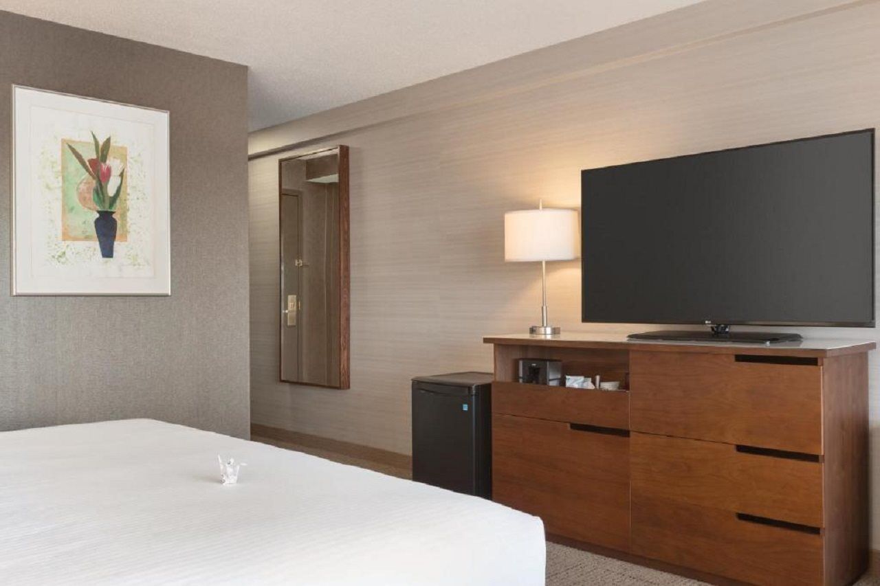 โคสต์ เอ็ดมอนตัน พลาซ่า โฮเทล บาย เอพีเอ Hotel เอดมันตัน ภายนอก รูปภาพ